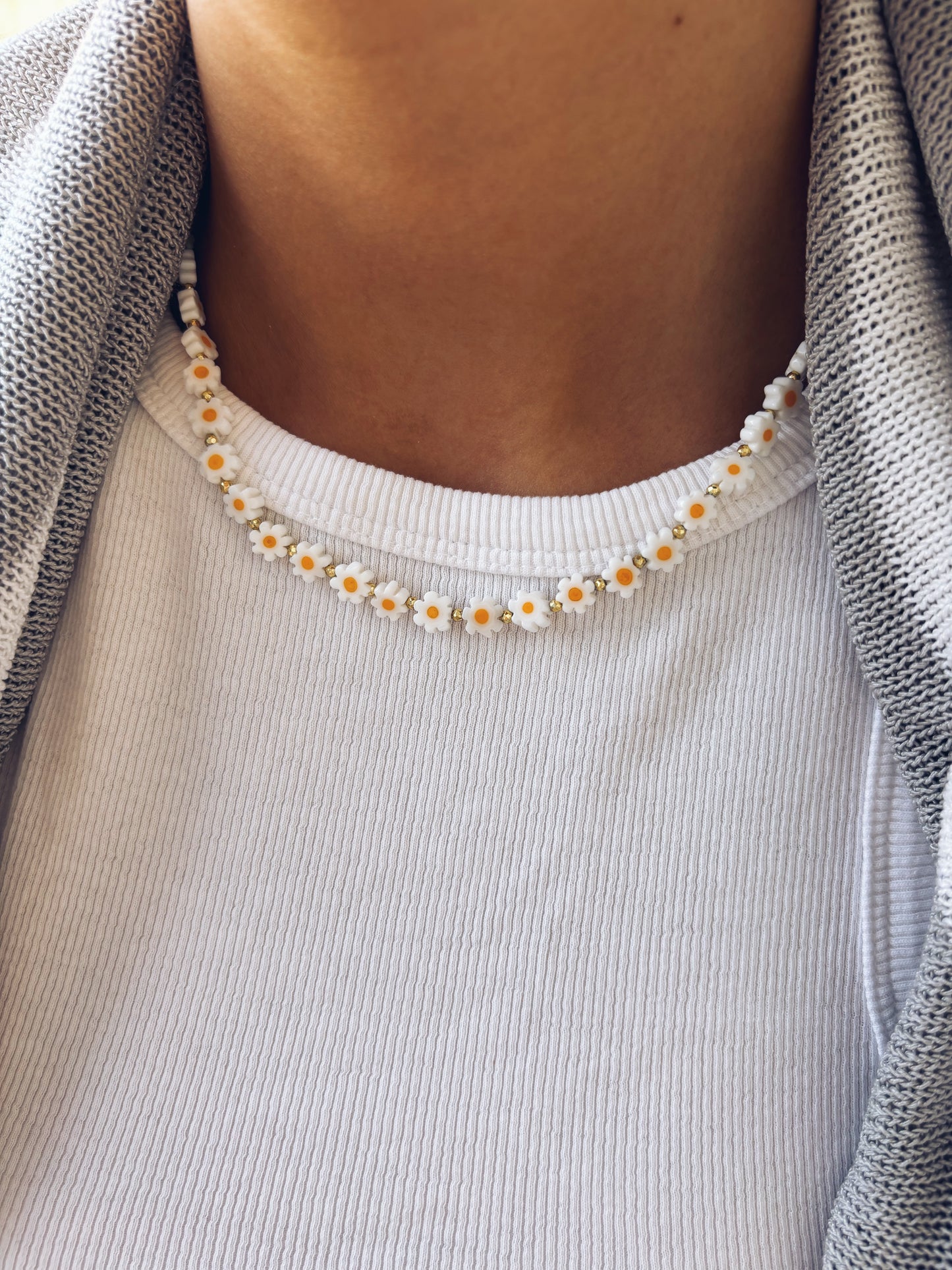 Collana con margherite in vetro di Murano