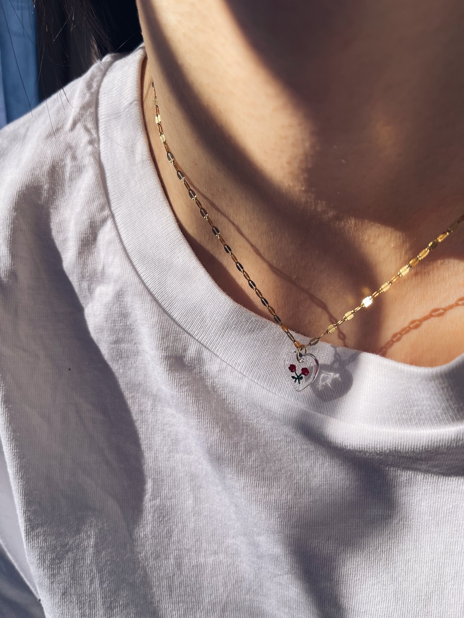 Collana con catena in acciaio e ciondolo vintage in vetro - Dettagli di Moda