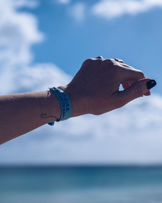 As free as the ocean - Bracciale in fettuccina di cotone - Dettagli di Moda